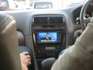 În Coreea de Sud automobiliştii se uită la TV în timpul mersului