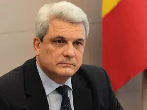 Ministrul Ariton: „Vom avea o discuţie cu delegaţia FMI privind vânzarea acţiunilor Petrom”