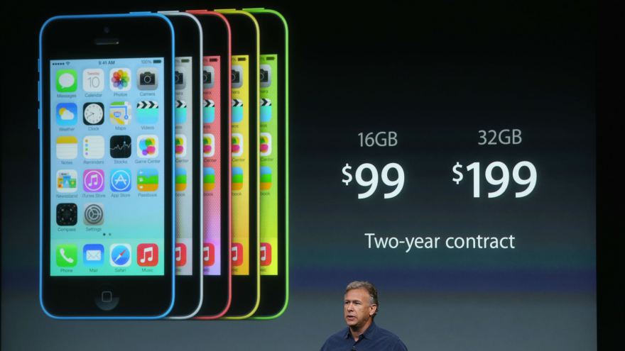 iPhone-ul ieftin a dezamăgit: E prea scump!