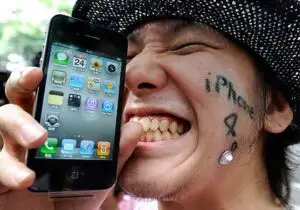 Noua funcţie a iPhone 4S, Siri, nu sună prea bine în japoneză