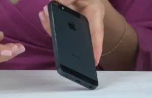 Operatorul care oferă iPhone 5 GRATIS și mai dă clienților și BANI ÎN PLUS