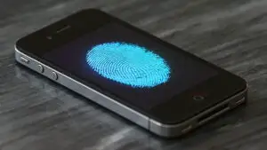 Noul iPhone ar putea fi întârziat de o FUNCŢIE REVOLUŢIONARĂ