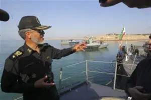 În timp ce restul lumii sărbătoreşte Revelionul, Iranul testează rachete cu rază lungă de acţiune