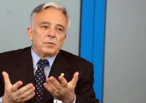 Isărescu: Trecerea la euro în 2015 nu mai intră în discuţie
