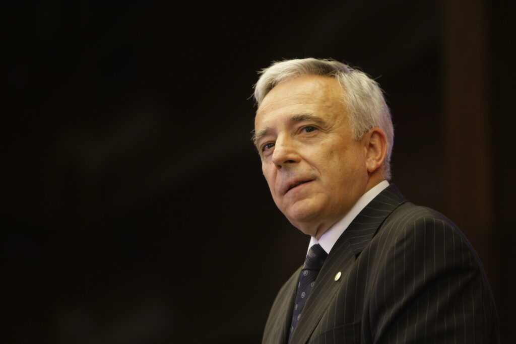 Mugur Isărescu: „Importurile de capital nu trebuie folosite pentru consum”