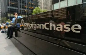 Cum profită băncile americane de criza datoriilor euro