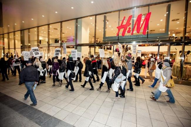 Profitul H&M a scăzut cu 10% în T1 din cauza climatului economic dificil