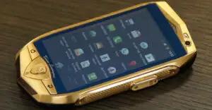 EXCLUSIV pentru bărbați. Lamborghini le-a făcut un smartphone