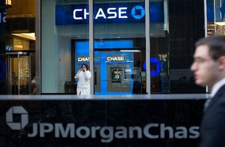Profitul JP Morgan a scăzut cu 23%, pe fondul veniturilor slabe din tranzacţii