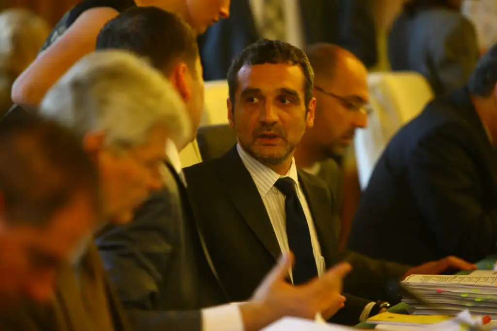 Veste proastă pentru economie. Lăzăroiu: Nu trebuie să reducem CAS în 2011