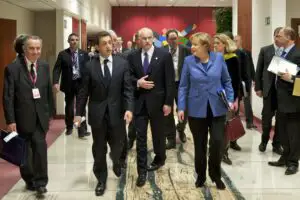 Provocările zonei euro. Pot liderii europeni să le depăşească?