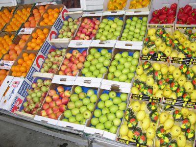 Legumele ecologice româneşti vor fi comercializate în magazinele Carrefour din Bucureşti, din această săptămână