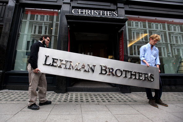 VINOVAŢII CRIZEI: JPMorgan ar putea plăti 20 mil. dolari amendă pentru moartea Lehman