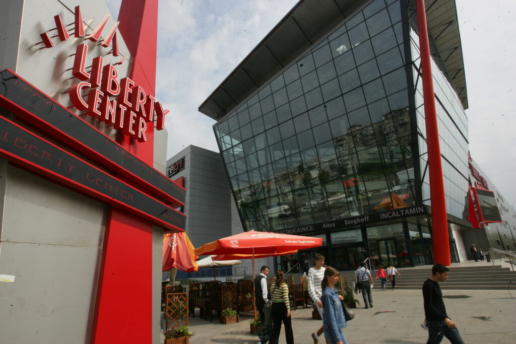 Mallul din Rahova, cu un picior în groapă: Pierderi de 28 mil. euro în 2010