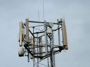 ANCOM scoate la licitaţie frecvenţele deţinute de MApN
