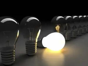 Preţul energiei electrice va fi redus în medie cu 1,3%, de la 1 iulie