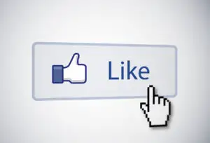 630.000 de dolari, cheltuiţi în doi ani pe “like”-uri pe Facebook