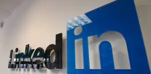 Utilizatorii LinkedIn, victime ale unui atac spam de proporţii