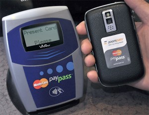 Plăţile contactless cu telefonul mobil ar putea fi introduse din 2012