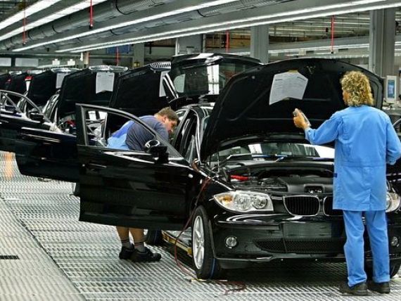 Câte maşini a produs Daimler în 2013