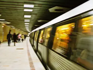 Cum va circula metroul de Crăciun şi Anul nou
