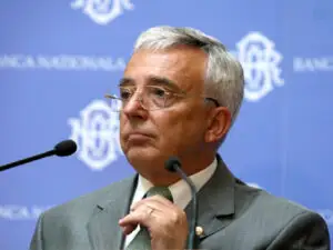Mugur Isărescu: „Banca Naţională se aşteaptă la o inflaţie de 5-6% în prima parte a anului”