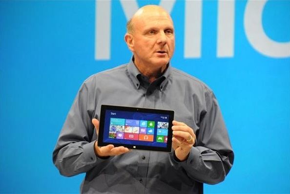 Microsoft taie preţul tabletelor. Cea mai ieftină costă doar 350 de dolari