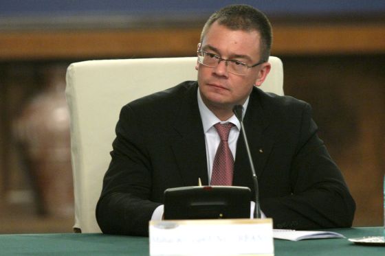 Premierul Ungureanu a numit un subsecretar de stat la MJ