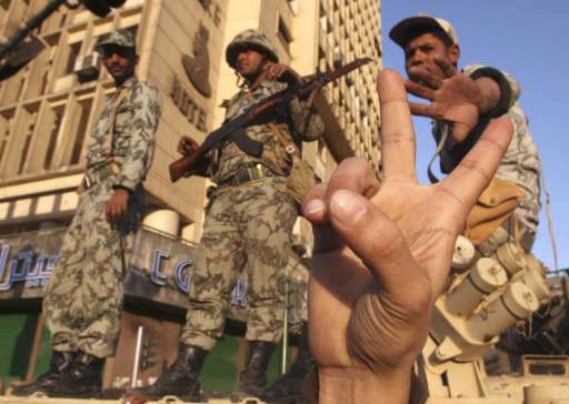 Armata egipteană a primit dispoziţii să ajute presa străină (oficial)