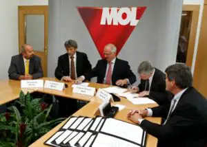 Statul ungar a răscumpărat 21,2% din compania petrolieră MOL, de la Surgutneftegas