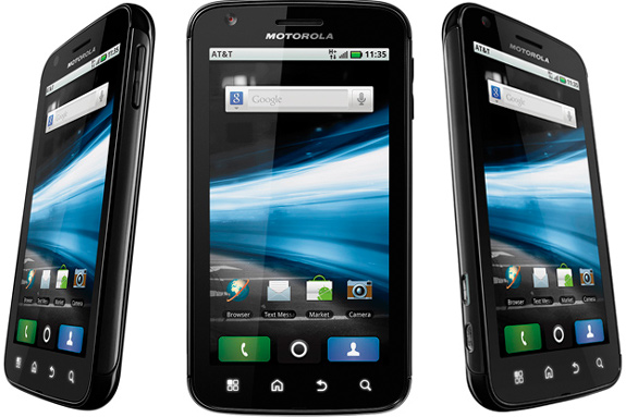 Motorola Atrix, disponibil la Cosmote începând de săptămâna viitoare