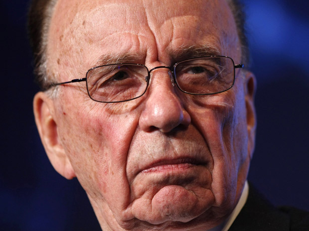 Rupert Murdoch îşi cere scuze în presa britanică
