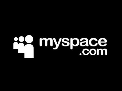 MySpace dă afară jumătate dintre angajaţi