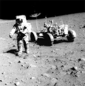 Peste 20 de mostre de sol lunar au dispărut numai în decurs de un an din depozitele NASA