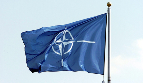Vânzarea de nave de război franceze către Rusia stârneşte preocupări în state ale NATO