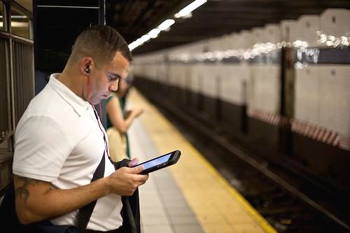 Cum accesezi internetul la metrou, gratuit