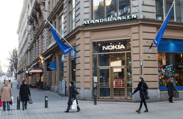 Fitch pune Nokia în categoria junk, nerecomandat pentru investiţii