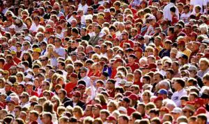 Populaţia stabilă a României se ridică la 19.043.767 persoane; 51,3% sunt femei
