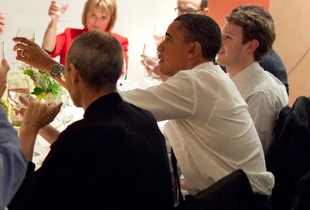 Obama despre Jobs: „Destul de îndrăzneţ să creadă că poate schimba lumea şi destul de talentat să o facă”