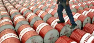 Încă o ameninţare: preţul petrolului ar putea ajunge la 150 dolari/barilul