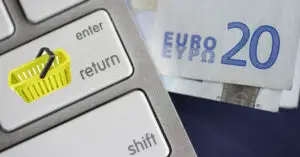 Noi tendinţe în shopping: Hipermarketurile online ar putea înlocui cumpărăturile la mall