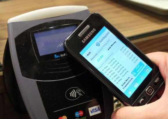 Orange intenţionează să lanseze un serviciu care va permite utilizatorilor să plătească cu telefonul mobil