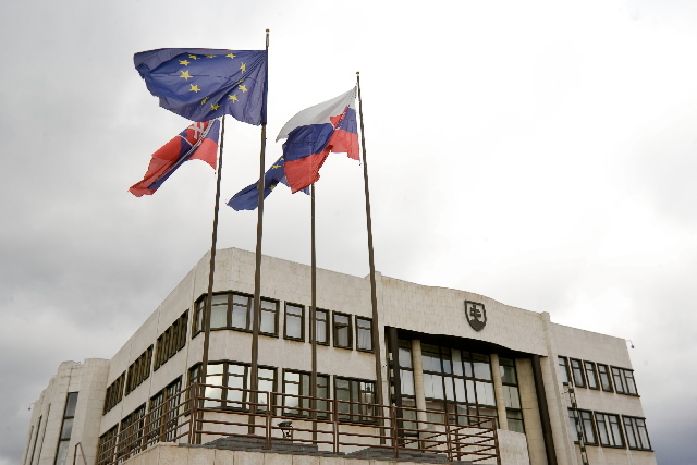 După ce i-a ținut pe jar pe greci, Slovacia a aprobat întărirea FESF