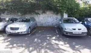 Iată cum arată un loc de parcare care costă 70.000 de euro
