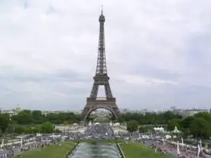La Paris, 10% dintre cei trimişi în faţa justiţiei sunt români