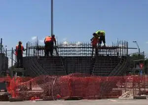 Un nou pasaj suprateran se construiește în București. Vezi cum se lucrează la el!