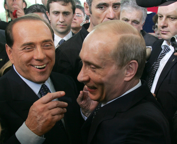 Silvio Berlusconi va participa la petrecerea aniversară a lui Vladimir Putin