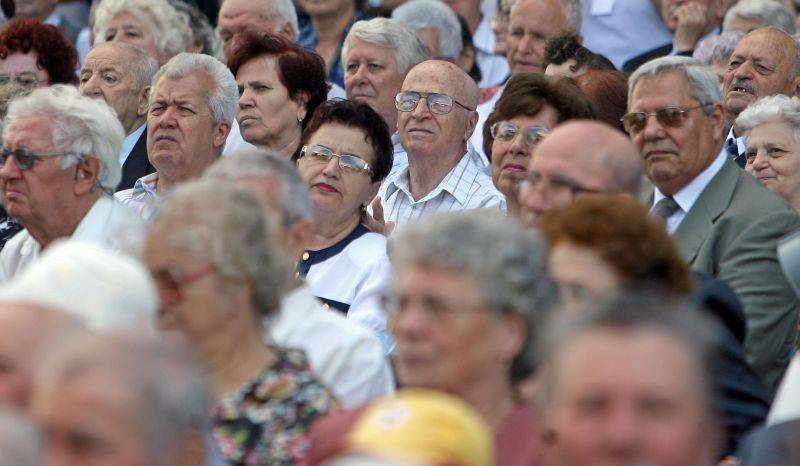 Guvernul aşteaptă mii de plângeri pe recalcularea pensiilor
