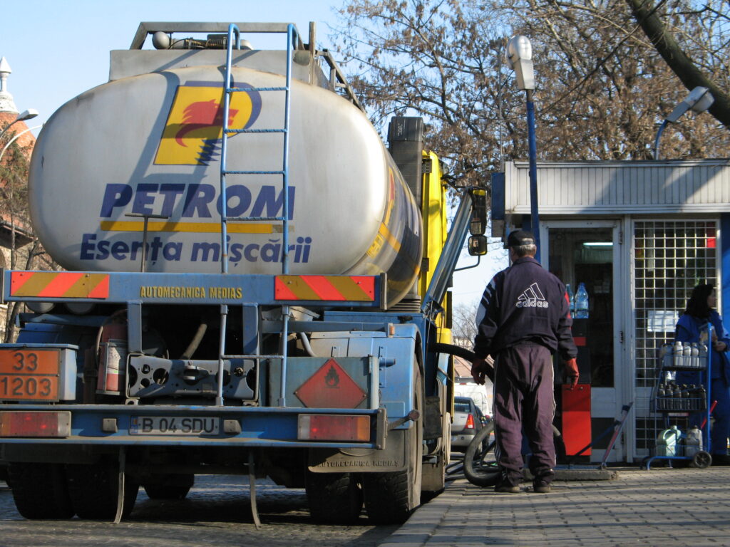 Benzina şi motorina din România se duc la export: reprezintă 15% din exporturile totale
