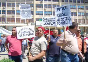 80.000 de oameni vor ieşi în stradă în ziua votării moţiunii de cenzură